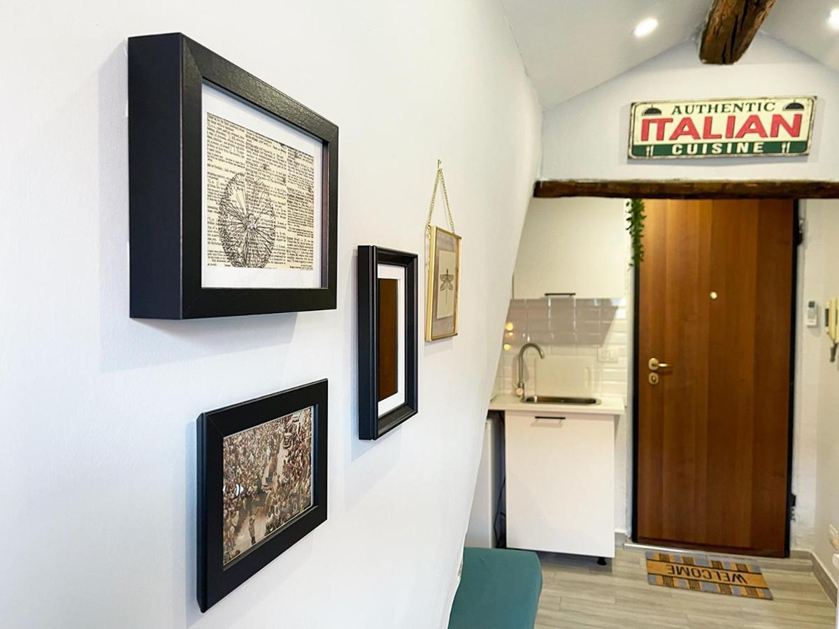 Italian Maison - Studio In The Heart Of Torino Esterno foto
