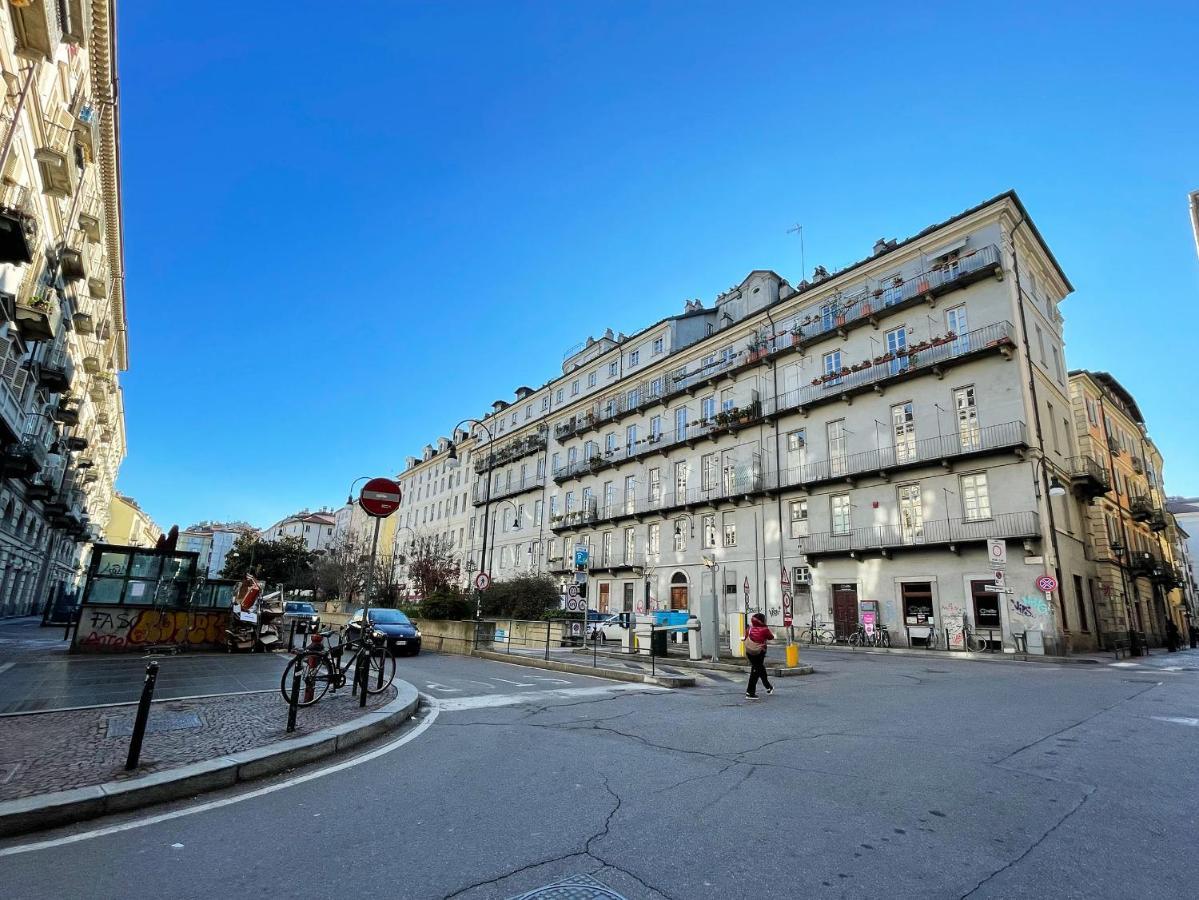 Italian Maison - Studio In The Heart Of Torino Esterno foto